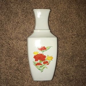 Avon vintage Imari vase box included